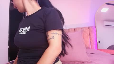 auroraa_miller online show from 02-04-26, 11:49