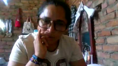 Snapshot of auroraangels1 chatting on 05-26-26, 09:11 auroraangels1 online show from 05-26-26, 09:11