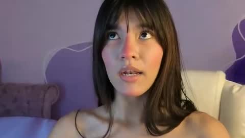 auroracute2 online show from 01-06-26, 01:37