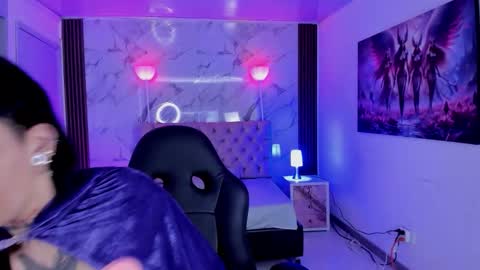 Aurora Diaz online show from 01-16-26, 07:51