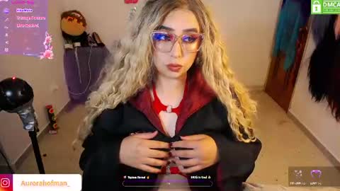 Snapshot of aurorahoffman chatting on 06-24-26, 01:37 Aurora online show from 06-24-26, 01:37