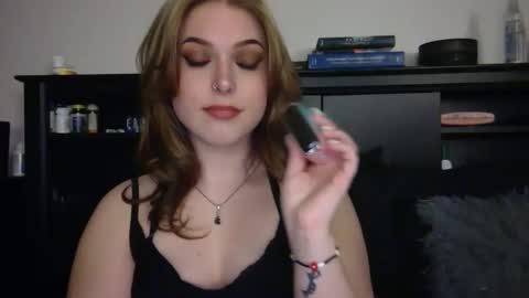 auroralightz1 online show from 02-25-26, 07:45