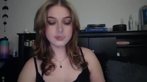 auroralightz1 online show from 02-26-26, 09:03