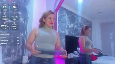 Snapshot of aurorarojas chatting on 02-07-25, 01:47 Aurora Rojas online show from 02-07-25, 01:47