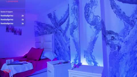 Snapshot of aurorarojas chatting on 03-08-25, 09:18 Aurora Rojas online show from 03-08-25, 09:18