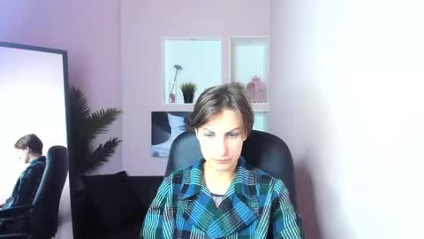 Aurora online show from 03-11-25, 06:30