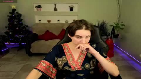 Aurora online show from 12-15-25, 07:07