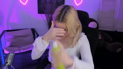 aurorawrenfield online show from 04-02-26, 04:21