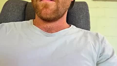 aussie_dadbod101 online show from 10-15-25, 11:27