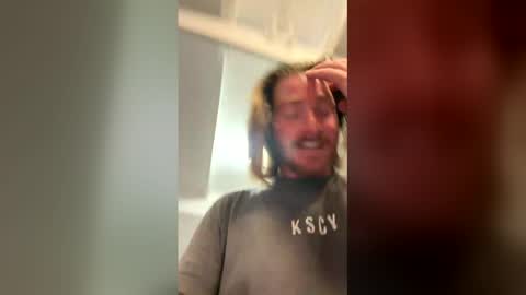 Aussie online show from 03-15-26, 09:37