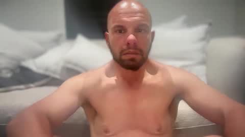 Snapshot of aussieboycal chatting on 05-01-26, 11:59 aussieboycal online show from 05-01-26, 11:59