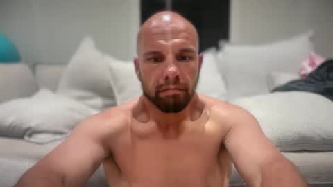 Snapshot of aussieboycal chatting on 05-14-26, 11:28 aussieboycal online show from 05-14-26, 11:28