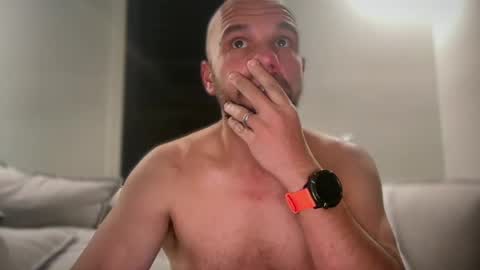 Snapshot of aussieboycal chatting on 06-12-26, 12:59 aussieboycal online show from 06-12-26, 12:59
