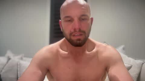Snapshot of aussieboycal chatting on 06-28-26, 11:27 aussieboycal online show from 06-28-26, 11:27
