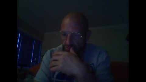 aussieguy59660 online show from 11-24-25, 09:09