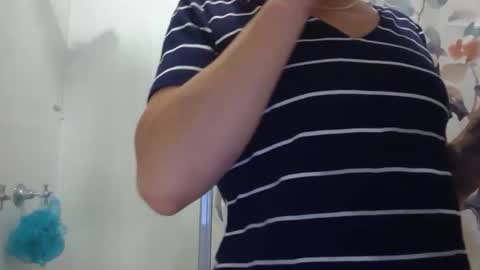 Snapshot of aussielovingxxx chatting on 01-12-25, 08:57 Milf4u online show from 01-12-25, 08:57