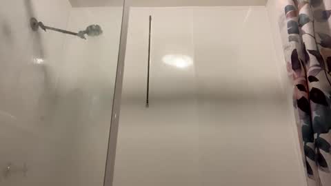 Snapshot of aussielovingxxx chatting on 11-04-25, 08:57 Milf4u online show from 11-04-25, 08:57