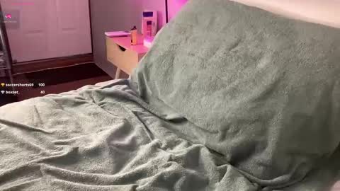 Snapshot of aussietwunkboy chatting on 11-20-25, 03:50 aussietwunkboy online show from 11-20-25, 03:50