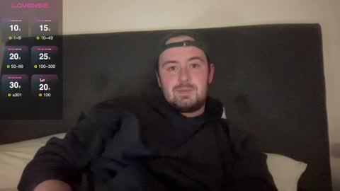 Snapshot of austin_anders chatting on 12-17-24, 11:49 Austin Anders online show from 12-17-24, 11:49