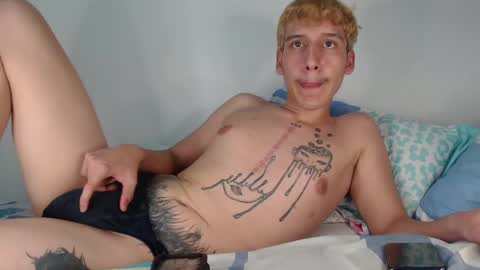 Snapshot of austinmyers_ chatting on 03-01-25, 05:52 austinmyers_ online show from 03-01-25, 05:52