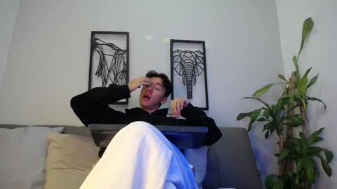 austinreeds online show from 10-23-25, 12:15