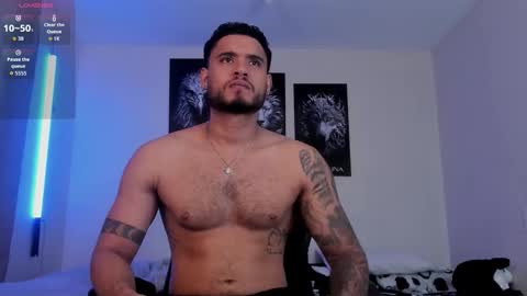 AustinTorres  online show from 11-11-25, 12:32