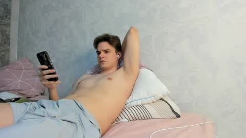 Auston 3 online show from 07-10-26, 08:11