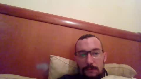 Snapshot of author980 chatting on 09-10-25, 11:32 author980 online show from 09-10-25, 11:32