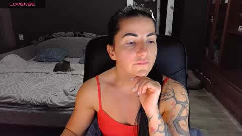 Ava online show from 12-02-25, 12:21