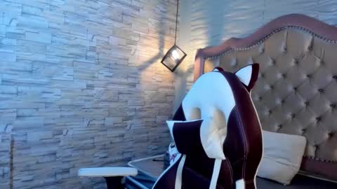              online show from 12-07-24, 03:25