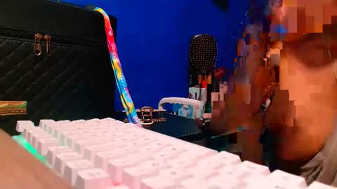 Snapshot of ava_cummer chatting on 01-21-25, 10:08 Ava online show from 01-21-25, 10:08