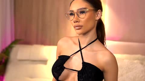 Snapshot of ava_heath chatting on 01-07-25, 10:41 Ava online show from 01-07-25, 10:41