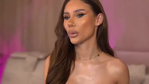 Snapshot of ava_heath chatting on 02-05-25, 11:17 Ava online show from 02-05-25, 11:17