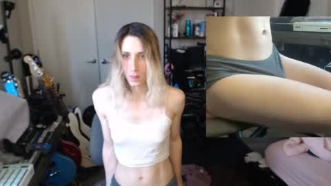 Ava online show from 04-11-26, 08:13