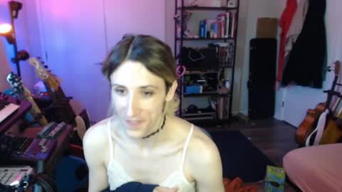 Snapshot of ava_reinhart_999 chatting on 05-07-26, 08:58 Ava online show from 05-07-26, 08:58