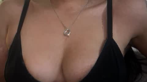 Snapshot of avabareall chatting on 07-30-26, 11:09 Ava Bareall online show from 07-30-26, 11:09