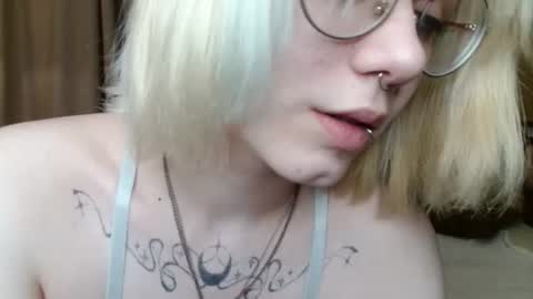 Snapshot of avaobierne chatting on 06-06-26, 06:51 avaobierne online show from 06-06-26, 06:51