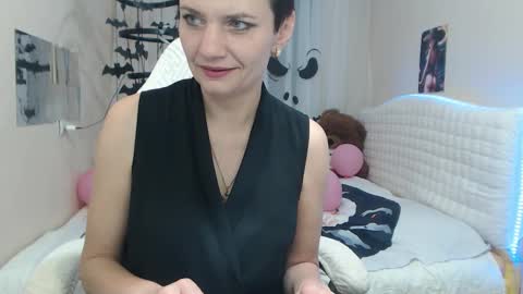 avasaturnian online show from 10-22-25, 12:27