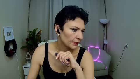 Snapshot of avasaturnian chatting on 02-20-26, 08:27 avasaturnian online show from 02-20-26, 08:27