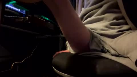 Snapshot of ave7ord chatting on 11-15-25, 05:42 Ordinary7 online show from 11-15-25, 05:42