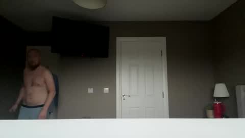 Snapshot of averagebar chatting on 10-19-25, 07:31 averagebar online show from 10-19-25, 07:31