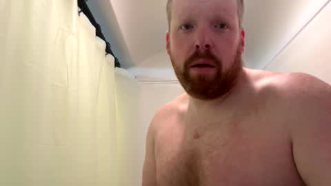 Snapshot of averagedan90 chatting on 01-09-26, 11:13 Dan online show from 01-09-26, 11:13