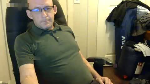 Snapshot of averagejerkoff chatting on 07-29-26, 02:48 averagejerkoff online show from 07-29-26, 02:48