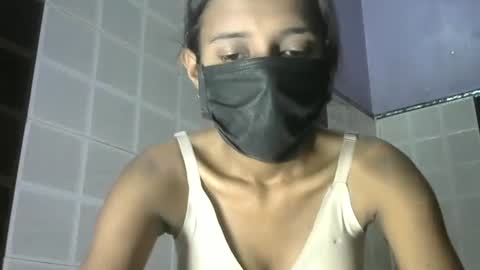 avery_lust01 online show from 05-20-26, 05:02