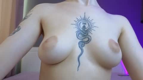 Snapshot of avgustina_love chatting on 06-17-26, 10:06 avgustina_love online show from 06-17-26, 10:06