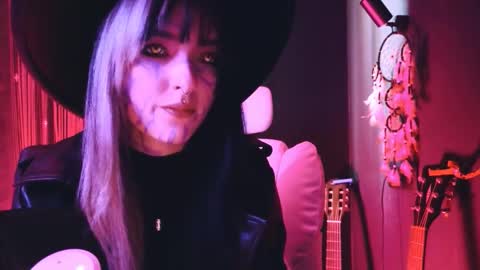 Avriel online show from 11-01-25, 04:25