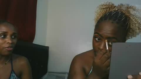Snapshot of avian_babe1 chatting on 07-27-26, 07:32 avian_babe1 online show from 07-27-26, 07:32