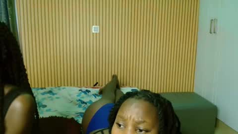 Avian online show from 11-11-25, 04:01