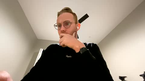Snapshot of aviorion chatting on 07-21-26, 06:16 Avi online show from 07-21-26, 06:16