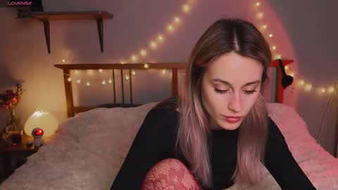 Aviva online show from 10-27-25, 05:50